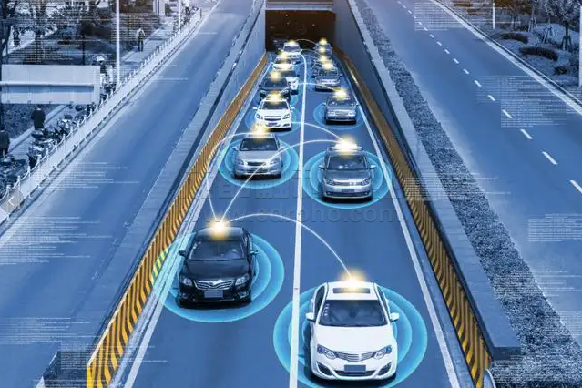 重塑公共汽車(chē)優(yōu)化智慧城市交通。