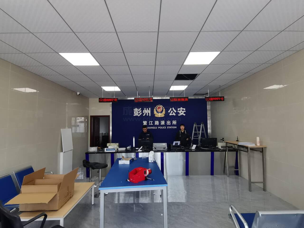 支持國產(chǎn)系統(tǒng)的排隊(duì)叫號機(jī)：提升服務(wù)效率的新選擇